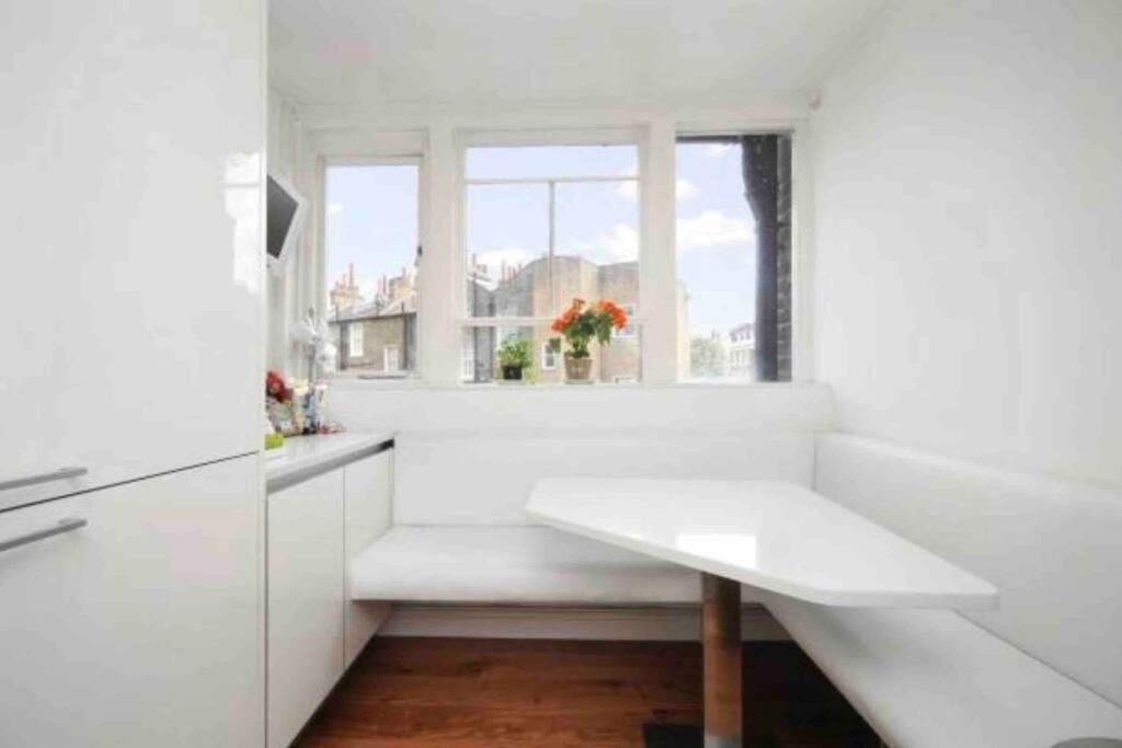 Stunning Grand 2 Bed, 2 Bath Apartment, لندن المظهر الخارجي الصورة